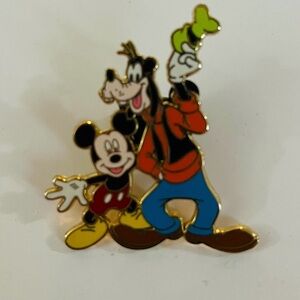 Disney Mickey Mouse and Goofy Pin
